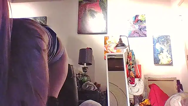 eatmeplease44 online show from November 16, 2025, 11:16 am