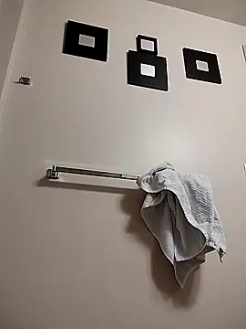 Snapshot of eatmeplease44 chatting on December 18, 2025, 8:26 pm eatmeplease44 online show from December 18, 2025, 8:26 pm