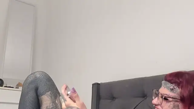 tamarapervert online show from February 23, 2026, 8:06 pm