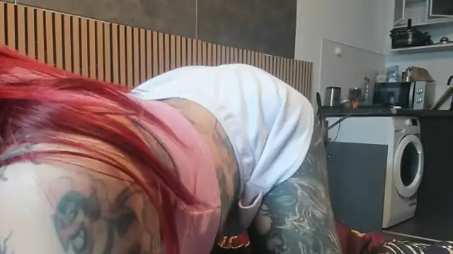 tamarapervert online show from March 30, 2026, 3:02 pm