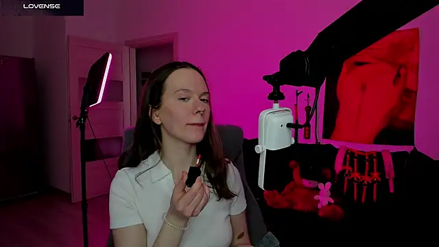 DivineBite online show from March 23, 2026, 2:21 pm