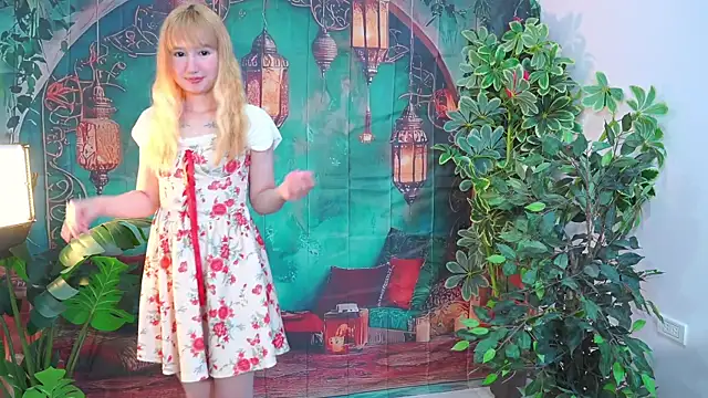 Snapshot of Pinkie_Princes chatting on November 2, 2025, 7:38 pm Pinkie Princes online show from November 2, 2025, 7:38 pm