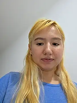 Snapshot of Pinkie_Princes chatting on December 2, 2025, 10:38 pm Pinkie Princes online show from December 2, 2025, 10:38 pm