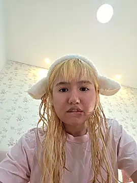 Snapshot of Pinkie_Princes chatting on December 13, 2025, 8:58 pm Pinkie Princes online show from December 13, 2025, 8:58 pm