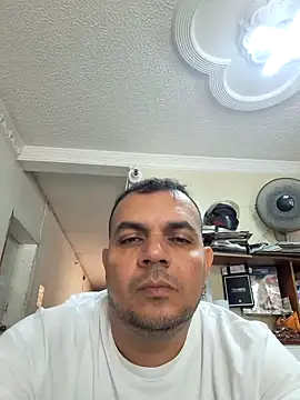 Snapshot of Ben_joseph1976 chatting on December 24, 2024, 3:47 pm Ben joseph1976 online show from December 24, 2024, 3:47 pm