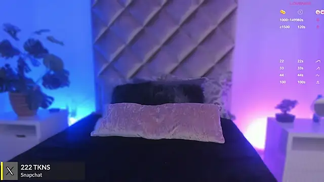 Snapshot of malaia_hills chatting on November 14, 2025, 6:28 pm malaia hills online show from November 14, 2025, 6:28 pm