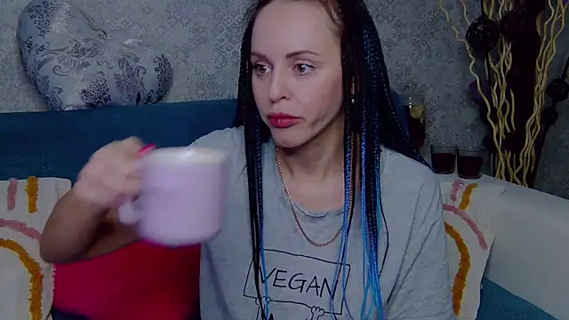 Brilliant Doll online show from February 18, 2026, 2:29 am