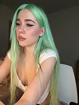 Snapshot of xDinnax chatting on January 7, 2025, 9:46 pm xDinnax online show from January 7, 2025, 9:46 pm