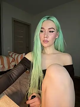 Snapshot of xDinnax chatting on January 10, 2025, 12:36 pm xDinnax online show from January 10, 2025, 12:36 pm