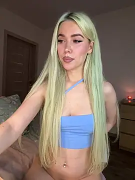 Snapshot of xDinnax chatting on January 31, 2025, 5:42 pm xDinnax online show from January 31, 2025, 5:42 pm