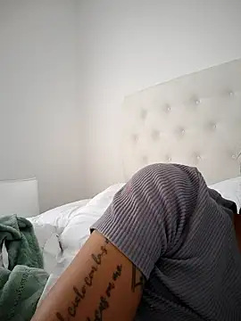 Leaberry online show from January 15, 2026, 2:21 pm