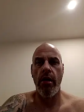 Snapshot of Ryeguy6969 chatting on January 1, 2025, 4:18 am Ryeguy6969 online show from January 1, 2025, 4:18 am