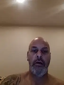 Snapshot of Ryeguy6969 chatting on February 17, 2025, 3:15 am Ryeguy6969 online show from February 17, 2025, 3:15 am