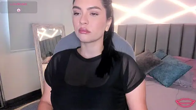 Veronicalanx1 online show from March 25, 2026, 11:49 am