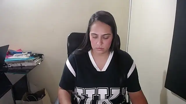 kendall 52 online show from December 2, 2024, 5:59 pm