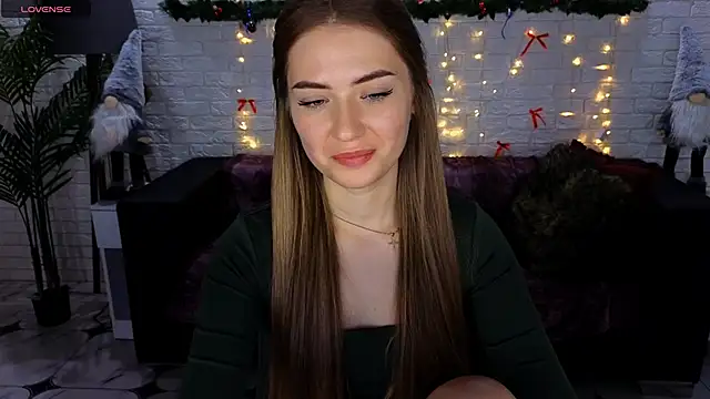 Snapshot of Adelyna_Bird chatting on January 4, 2025, 10:27 am Adelyna Bird online show from January 4, 2025, 10:27 am