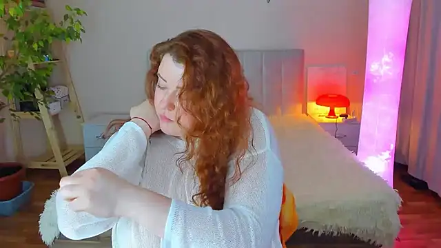 PolinaSalvatore online show from March 11, 2025, 8:42 pm