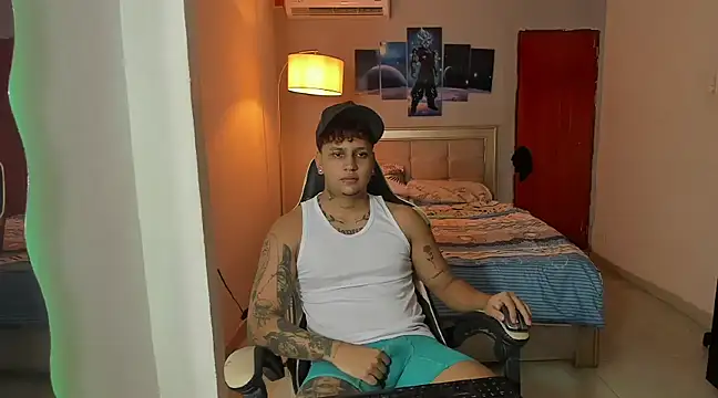 Snapshot of Jake_simons chatting on January 9, 2025, 2:22 am Jake simons online show from January 9, 2025, 2:22 am