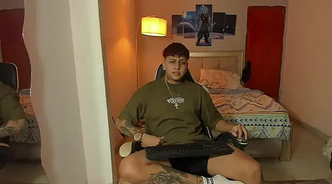 Snapshot of Jake_simons chatting on January 21, 2025, 9:57 am Jake simons online show from January 21, 2025, 9:57 am