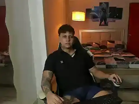 Snapshot of Jake_simons chatting on February 15, 2025, 3:31 am Jake simons online show from February 15, 2025, 3:31 am