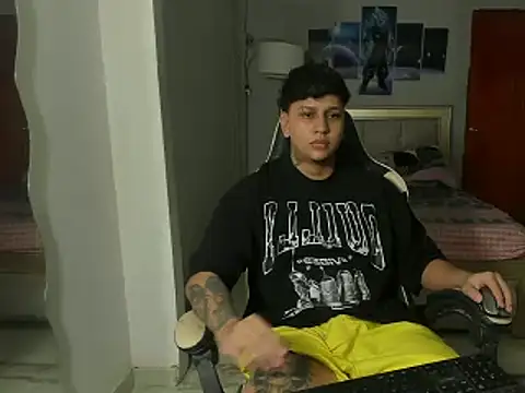 Snapshot of Jake_simons chatting on March 19, 2025, 2:27 am Jake simons online show from March 19, 2025, 2:27 am