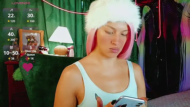 Summer XO online show from February 13, 2026, 10:17 pm