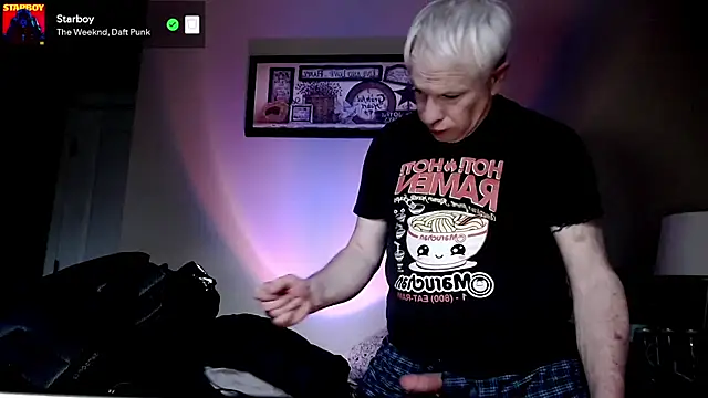 Snarfle82 online show from November 6, 2025, 5:36 pm