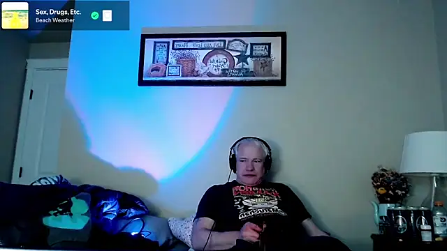 Snarfle82 online show from November 7, 2025, 9:15 pm