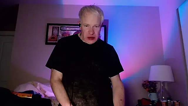 Snarfle82 online show from November 29, 2025, 4:48 am