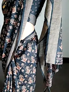 Snapshot of Indian_desi_wife chatting on January 25, 2025, 8:00 pm Indian desi wife online show from January 25, 2025, 8:00 pm