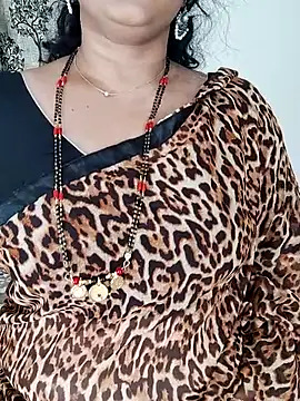 Snapshot of Indian_desi_wife chatting on July 14, 2026, 4:02 pm Indian desi wife online show from July 14, 2026, 4:02 pm