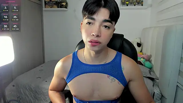 santy7v7 online show from December 4, 2025, 1:31 pm