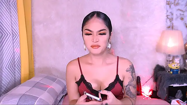 Oriental Tiara online show from January 23, 2025, 1:35 pm