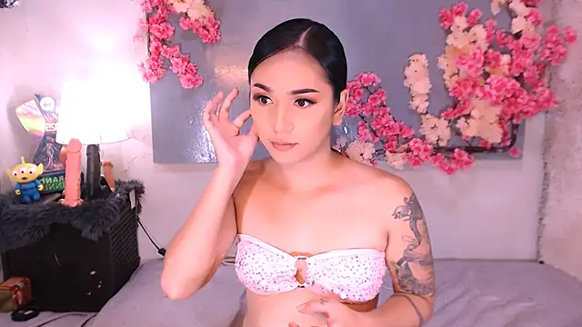 Oriental Tiara online show from October 6, 2025, 6:11 am