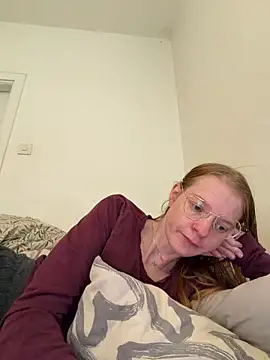 Snapshot of jannis1992 chatting on May 5, 2026, 9:06 am jannis1992 online show from May 5, 2026, 9:06 am