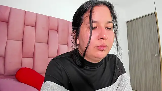 Snapshot of Lia_sarahi chatting on February 1, 2026, 12:31 am Lia sarahi online show from February 1, 2026, 12:31 am