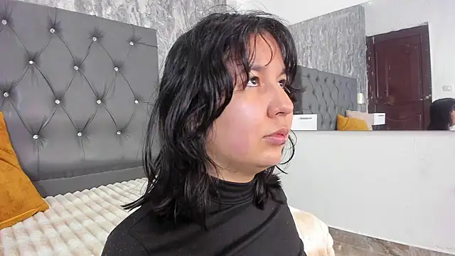 Snapshot of Lia_sarahi chatting on February 25, 2026, 11:42 am Lia sarahi online show from February 25, 2026, 11:42 am