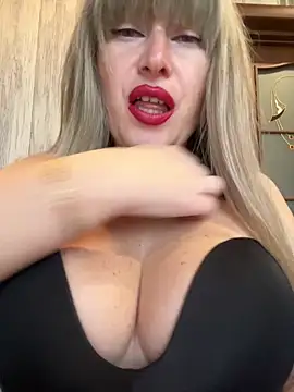 Kittenforyou online show from February 10, 2026, 12:53 pm