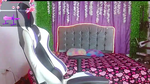 ariana-lopez online show from May 20, 2026, 3:07 pm