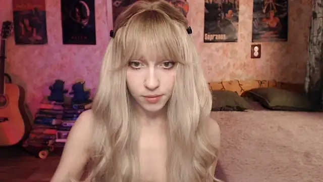 Friendly Ellie online show from February 10, 2025, 11:13 pm