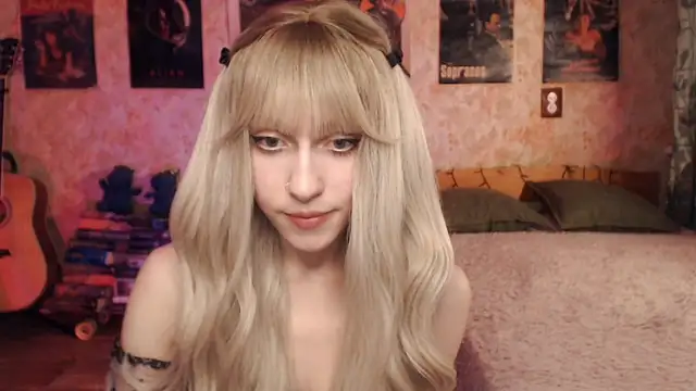 Friendly Ellie online show from March 18, 2025, 12:14 pm