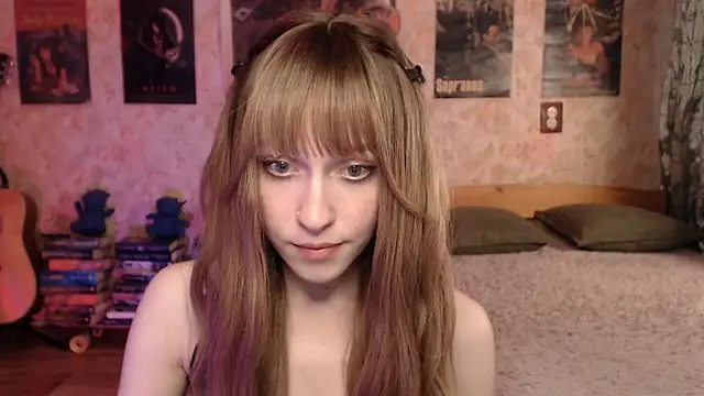 Friendly Ellie online show from May 15, 2026, 12:23 pm