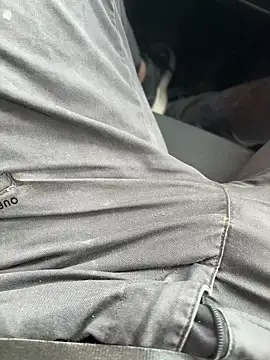 agitnizci13 online show from December 16, 2024, 12:16 pm