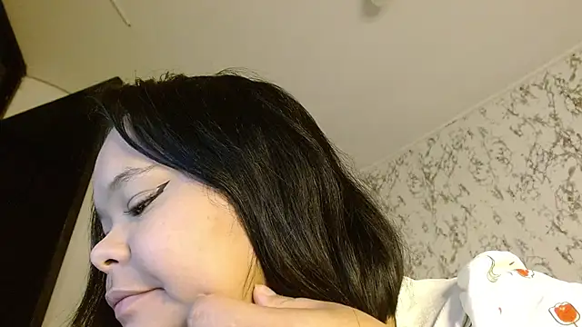 Snapshot of sexychubby___ chatting on November 21, 2025, 7:01 pm sexychubby online show from November 21, 2025, 7:01 pm