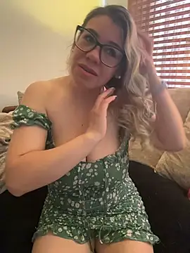 salomesweet13 online show from February 26, 2026, 5:01 pm