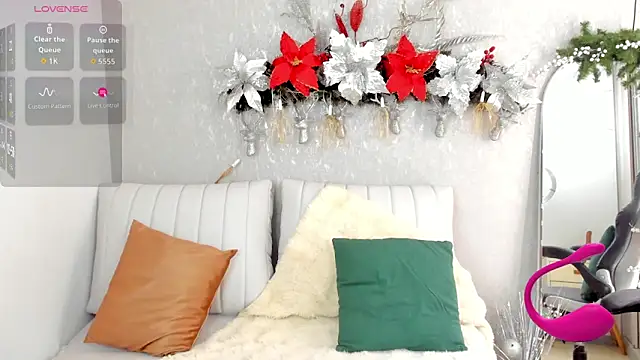 Snapshot of EmmaFerrary chatting on November 26, 2025, 4:08 pm EmmaFerrary online show from November 26, 2025, 4:08 pm