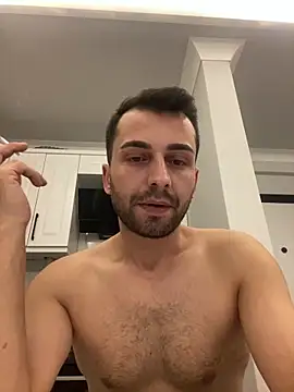 Snapshot of Emre-34 chatting on November 10, 2025, 10:31 pm Emre-34 online show from November 10, 2025, 10:31 pm