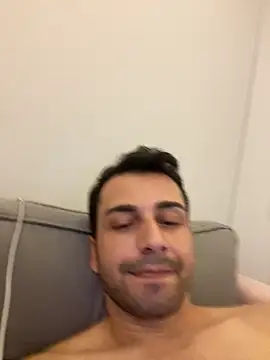 Snapshot of Emre-34 chatting on November 25, 2025, 5:57 pm Emre-34 online show from November 25, 2025, 5:57 pm