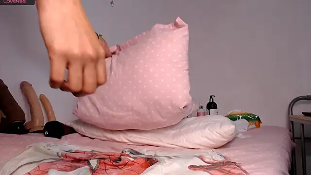 Snapshot of karolgirl-1 chatting on March 22, 2025, 5:39 am karolgirl-1 online show from March 22, 2025, 5:39 am