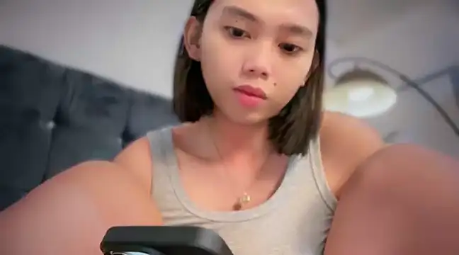 Snapshot of GenesisCastillano chatting on February 10, 2025, 1:55 pm GenesisCastillano online show from February 10, 2025, 1:55 pm